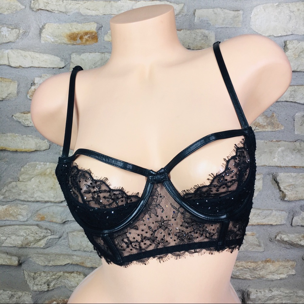 34B Victoria's Secret Designer Collection Bra B
